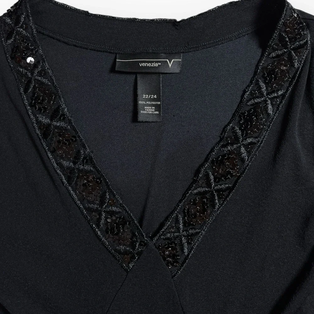 Womens 22/24 Black Lined Dark Romance Top Sequin V-neck‎ Office Siren Venezia